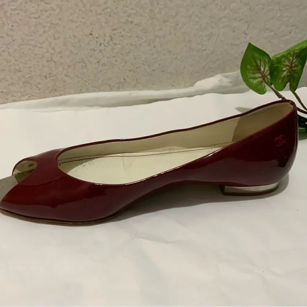 Chanel Vintage Flats 2007 Collection by Karl Lagerfeld Burgundy Patent Leather